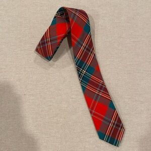 Boys Crewcuts Kids Size 8-16 52” Length Tie in Green and Red Tartan.